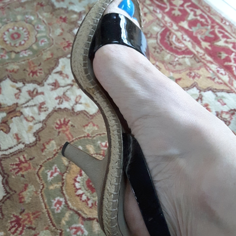 Prada  Sandals!!EUC!! - Picture 4 of 6